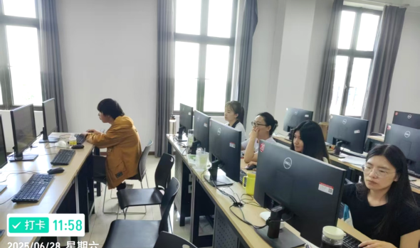 &zwnj;&zwnj;   第四届全国会计知识大赛美珈教师晋级决赛