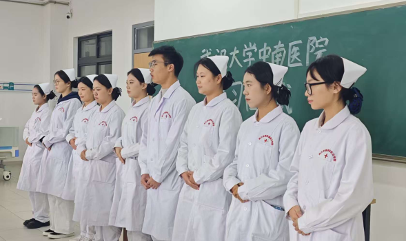 校企协同育英才&mdash;&mdash;武汉大学中南医院来我校开展交流座谈与实习生遴选