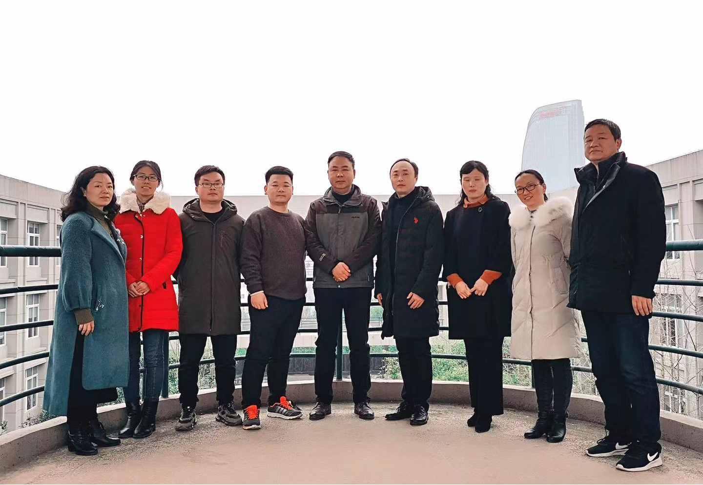 力学笃行，精进不休