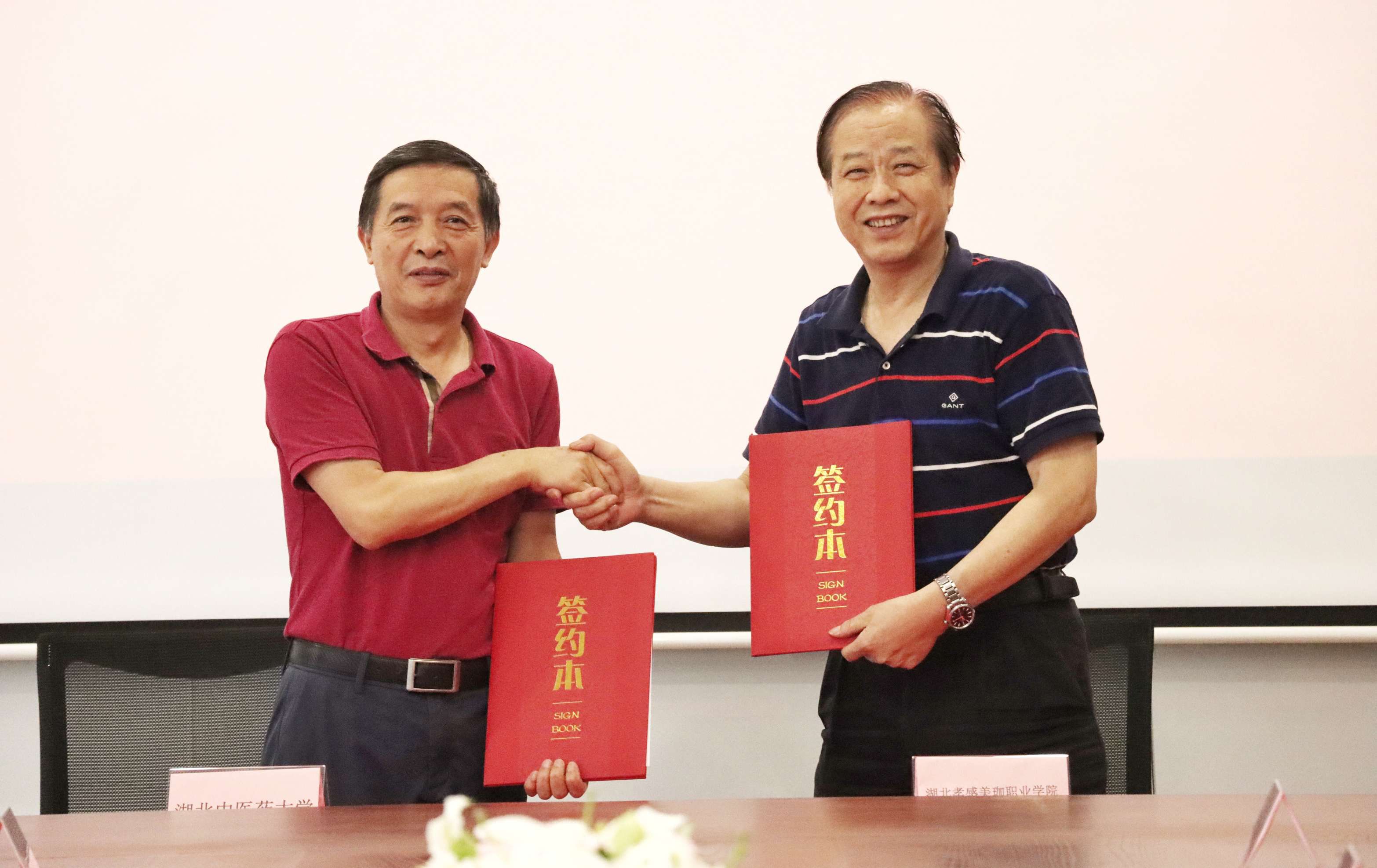 4b6c814954162224e8bb271fbf8f99a0 (2).jpg