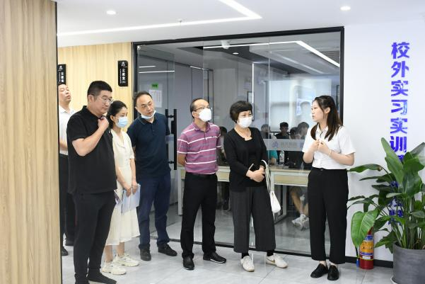 访企拓岗进行时 | 信息技术学院赴北京金信润天访企拓岗