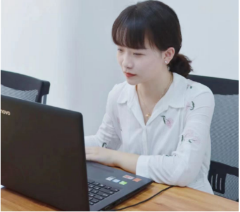 最美教师 | 三尺讲台，青春激扬&mdash;&mdash;国际商业学院朱葛丹老师