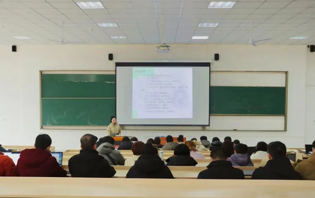 当个老师不容易，要上课必先&ldquo;说&rdquo;课