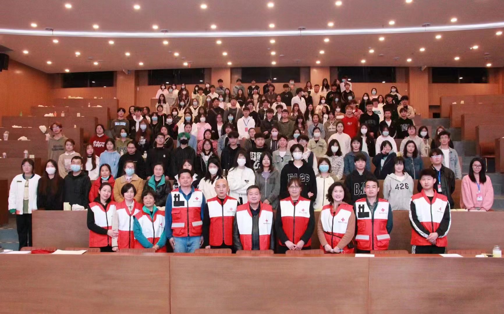 普及急救 护航生命&mdash;&mdash;美珈职院开展急救知识进校园，&ldquo;救&rdquo;在你身边