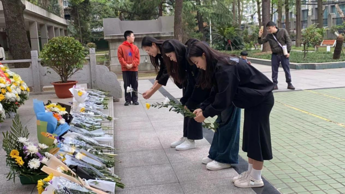 &ldquo;传承红色基因，清明祭英烈&rdquo;&mdash;&mdash;亚洲精品久久午夜无码一区二区_成人一区二区在线播放_亚洲精品国产一区二区_欧美精品成人一区二区在线观看_国产在线看不卡一区二区_精品人妻无码一区二区三区在线_欧美精品成人一区二区在线观看_国产亚洲精品福利视频_国产亚洲欧美在线观看三区学生积极参与清明祭扫烈士墓活动