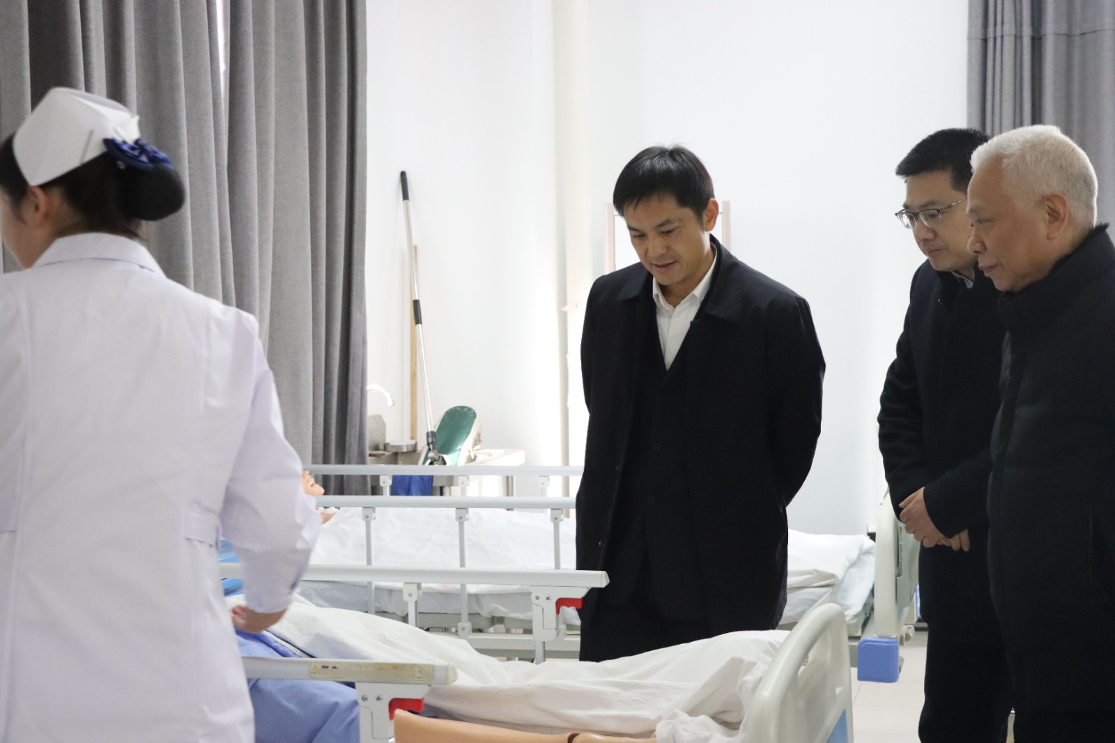 孝感市委常委、统战部部长贺卫东调研我校